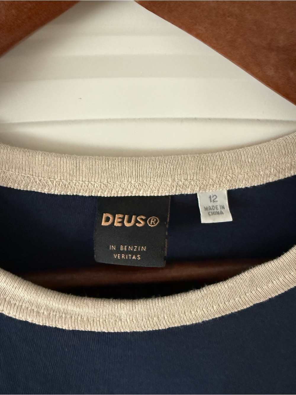 Dues Ex Machina. Affordable Luxury Tshirts. Size M - Picture 6 of 7